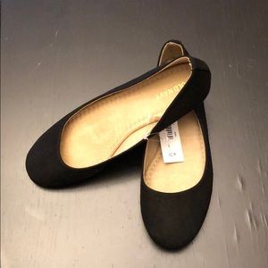 Old Navy Black Flats